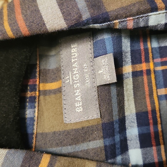 L.L. Bean Signature Plaid Button Up - Picture 2 of 3
